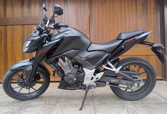 HONDA CB 300F TWISTER CBS 